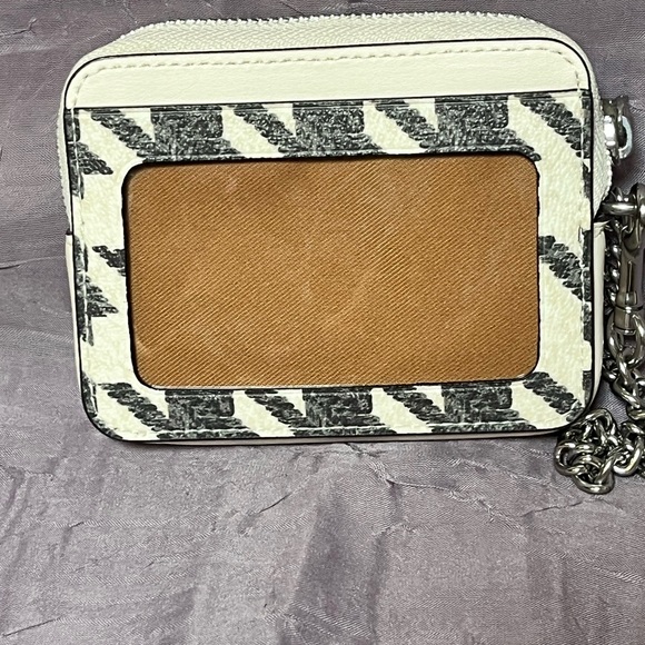 **Coach Show Only** 11am $50 Start. Card/ID case in Houndstooth - Picture 2 of 6